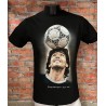 Diego Maradona dominada pelota - 2